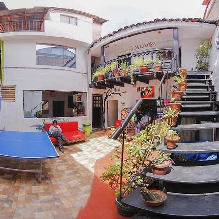 The Grasshopper Hostel Cuzco Exterior foto